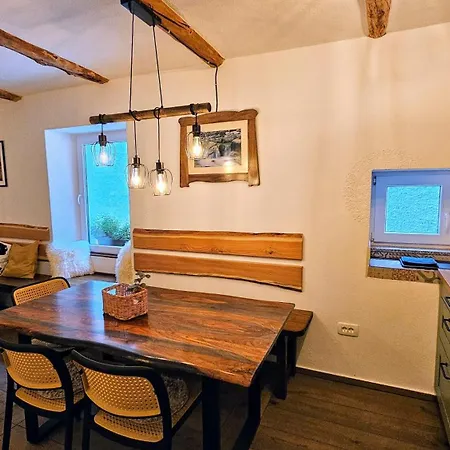 Sontis Apartment *